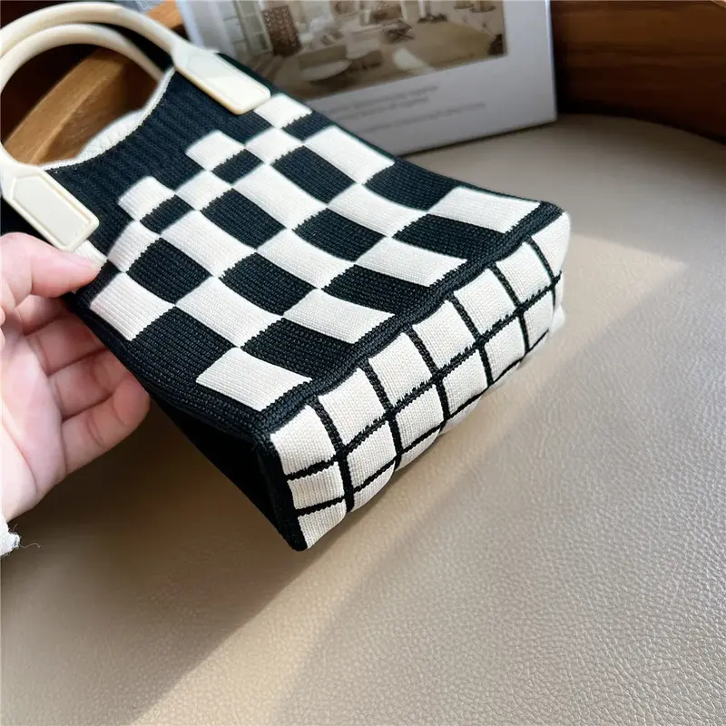 2023 stile coreano Color caramella Mini custodia per cellulare borsa a tracolla da viaggio con Design geometrico lavorato a maglia all'ingrosso