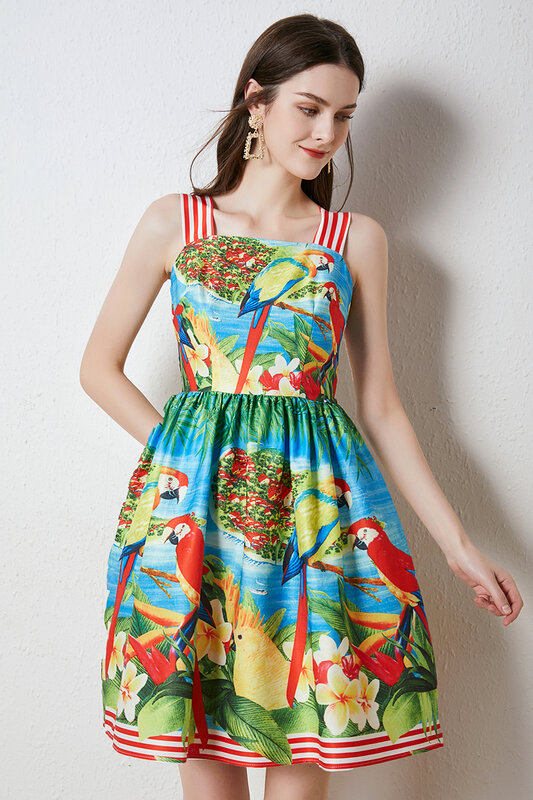 Платье женское летнее с цветочным принтом, воротником-лодочкой и высокой талией