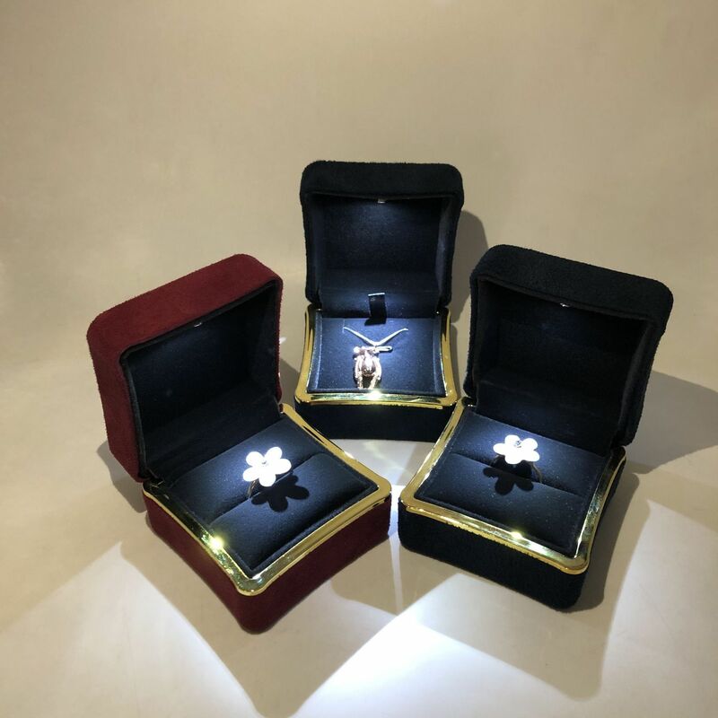 Caixa de jóias de couro de imitação led luminoso anel caixa de brincos caixa de pingente casamento decorativo moldura de ouro caixa de jóias caixa de presente