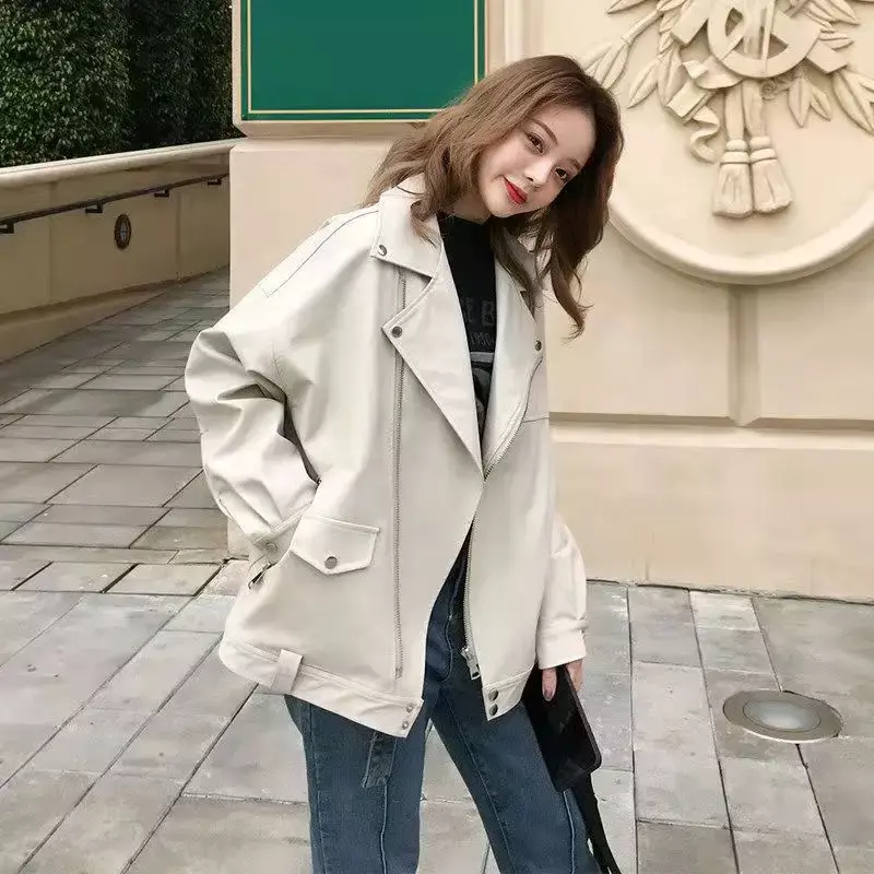 Jaket Kulit Imitasi Wanita Kasual PU Longgar Jaket Motor Perempuan Streetwear Mantel Besar Korea Chic Baru Musim Semi Streetwear