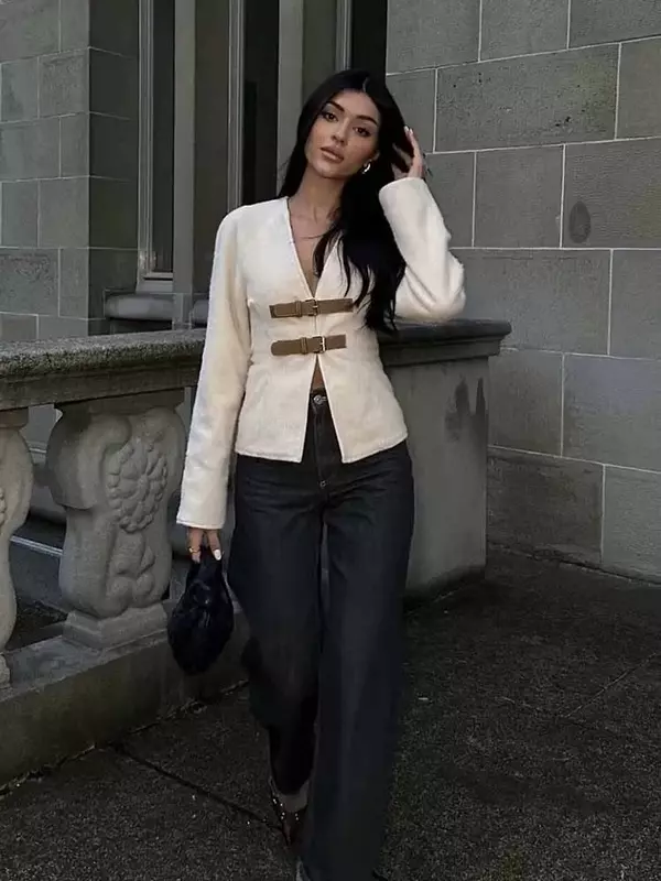 Casaco de lã de mangas compridas feminino, com alça de metal, decote V solto, textura macia, top chique retrô, nova moda, 2024