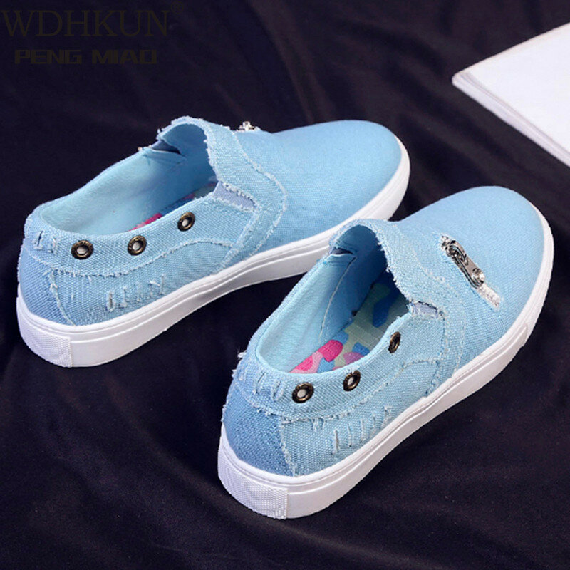2022 Women Canvas Shoes Slip on Flat Shoes Spring Casual Female Denim Fashionable Sneakers Breathable Tassel Footwears