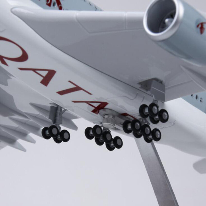 Diecast A380 QATAR Airline Model com Luz e Roda, A380 AAirbus, Adulto Display, Decoração Brinquedos, Coleção Brinquedos, 50,5 centímetros