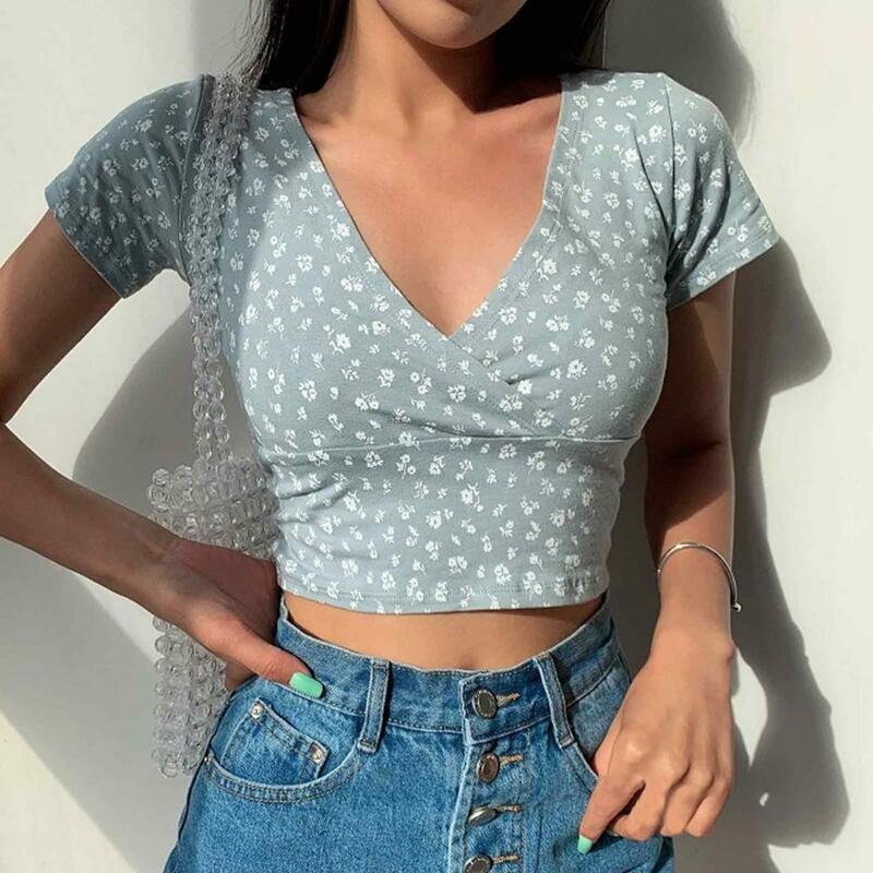 Waist-exposured Shirt Slim Fit Shirt Retro Slim Fit V Neck Short Sleeve Women's Summer Top with Small Flower Print Soft for Lady
