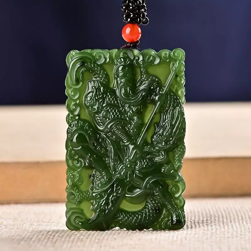 Wu bożek bogactwa Lord Guan Gong wisiorek męski szpinak zielony kwadrat marka jadeitowa glazura szczęśliwy Amulet strażnika błogosławi pokój