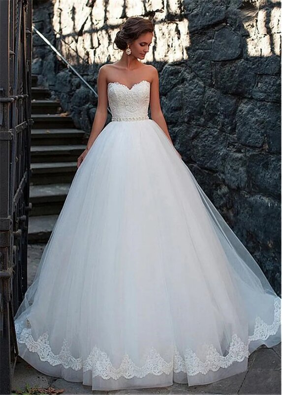 Elegant Sweetheart Neck Wedding Dress Tulle Ball Gown With Lace Appliques Beading Sash A-Line Bridal Dress Boho Vestido de novia