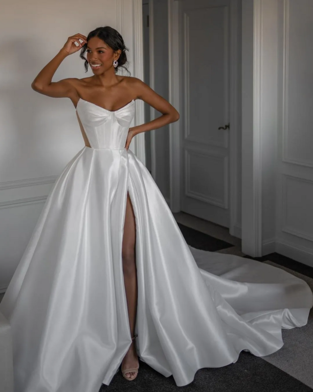 Sexy A Line Trouwjurken Voor Vrouwen Strapless Lieverd Dij Split Vestidos De Novia Bot Lijfje Satijn Elegante Bruidsjurken