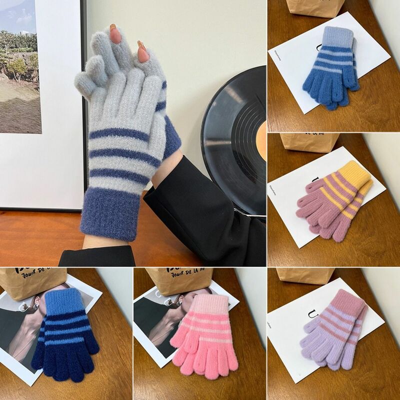 Guanti lavorati a maglia caldi a righe invernali da donna guanti da guida per ciclismo all'aperto di moda guanti corti Touch Screen guanti per tutte le dita