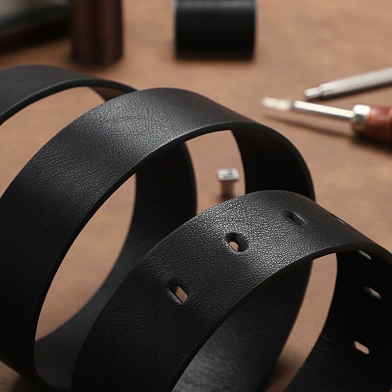 Ceinture en cuir de conception de luxe, ceinture polyvalente décontractée, ceinture à la mode avec broche