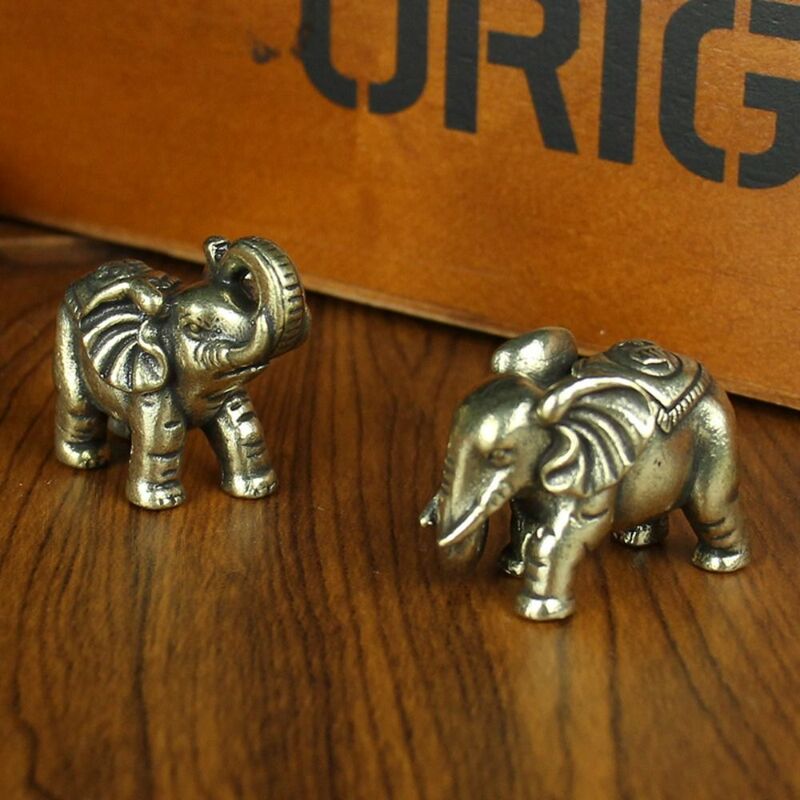 Miniaturas Retro de elefante bendecido, escultura de Animal de cobre portátil, artesanías, estatua de elefante de la suerte sólida, Oficina