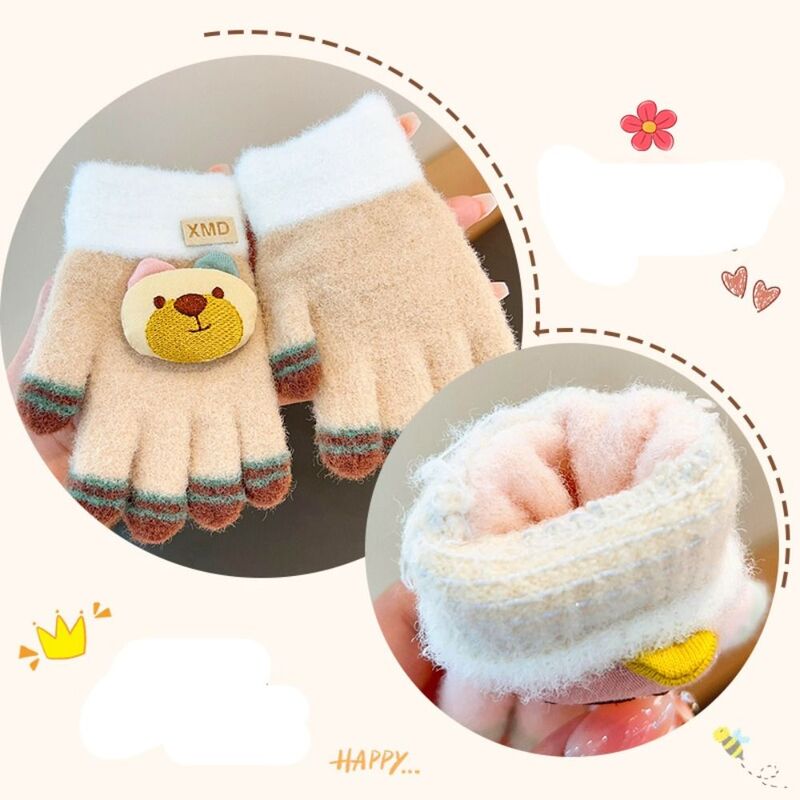 Детские вязаные перчатки с мультяшным медведем, плюшевые зимние теплые ветрозащитные перчатки, утепленные детские перчатки с пальцами для занятий спортом на открытом воздухе