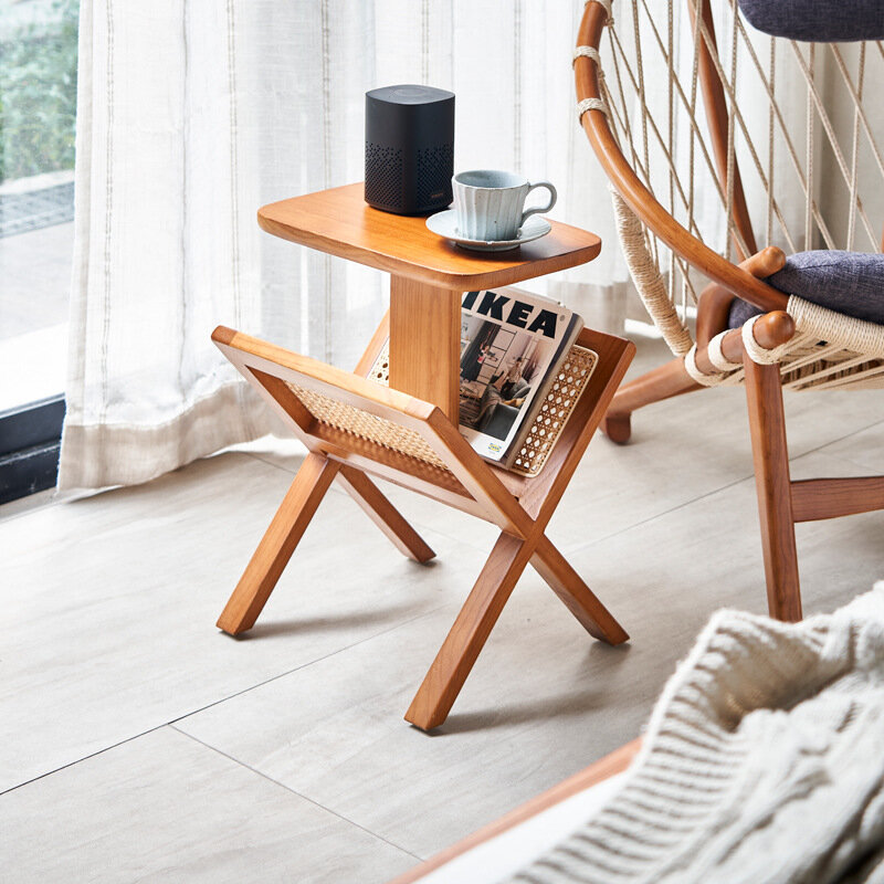 El producto se puede personalizar. Esquinas de sala de estar, mesa de centro pequeña de madera maciza, sofá simple para el hogar, cuadrado pequeño de ratán