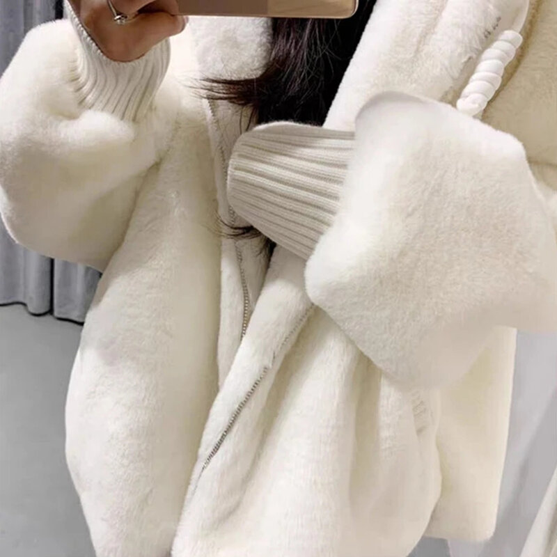 Abrigo de lana de cordero de imitación blanca para mujer, chaqueta de felpa de piel de conejo sintética, abrigo de invierno cálido, abrigo peludo informal