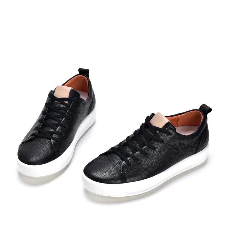 Sapatos esportivos de couro genuíno para mulheres, tênis de ginástica anti-escorregadios para senhoras, preto e branco, novos, 2024