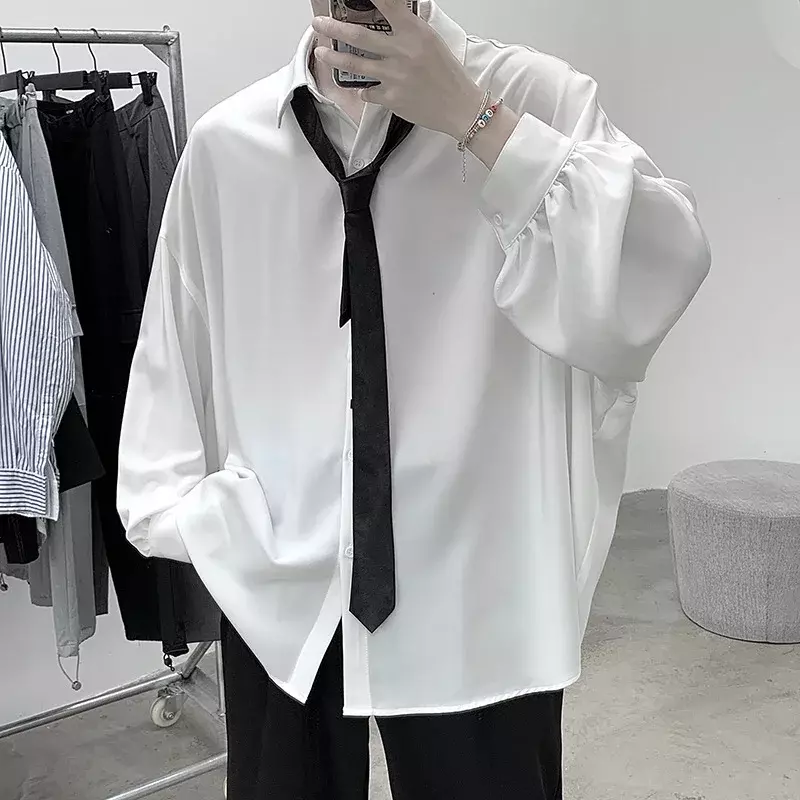 Schwarze Krawatte lang ärmel ige Hemden Männer koreanische bequeme Blusen lässig lose einreihige Hemd Herren T-Shirt Harajuku