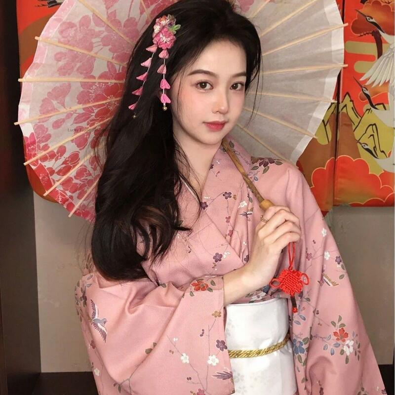 فستان يوكاتا الياباني النسائي التقليدي للرقص على طراز كيمونو زي فتاة جيشا اليابانية زي الكيمونو الياباني التأثيري