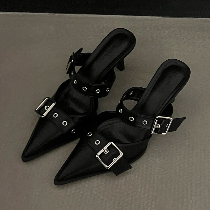 Sandalias de tacón alto con hebilla de Metal para mujer, zapatos de fiesta plateados con punta estrecha, estilo Punk y gótico, para verano, 2024