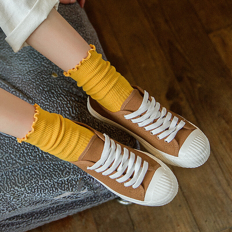 Хлопковые дышащие женские носки в стиле Харадзюку, ретро, уличная одежда, однотонные черные, белые носки, женские милые японские милые носки с рюшами