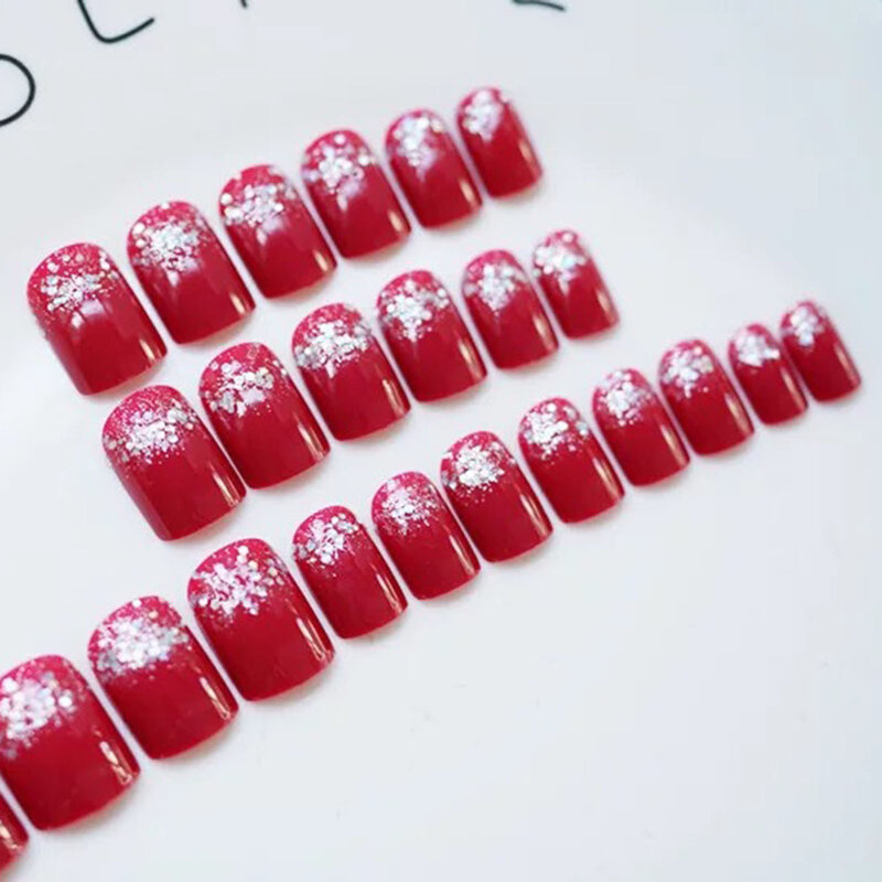 Czerwone z brokatem krótkie sztuczne paznokcie słodkie i urocze sztuczne paznokcie wielokrotnego użytku dla profesjonalnego Salon artystyczny paznokci