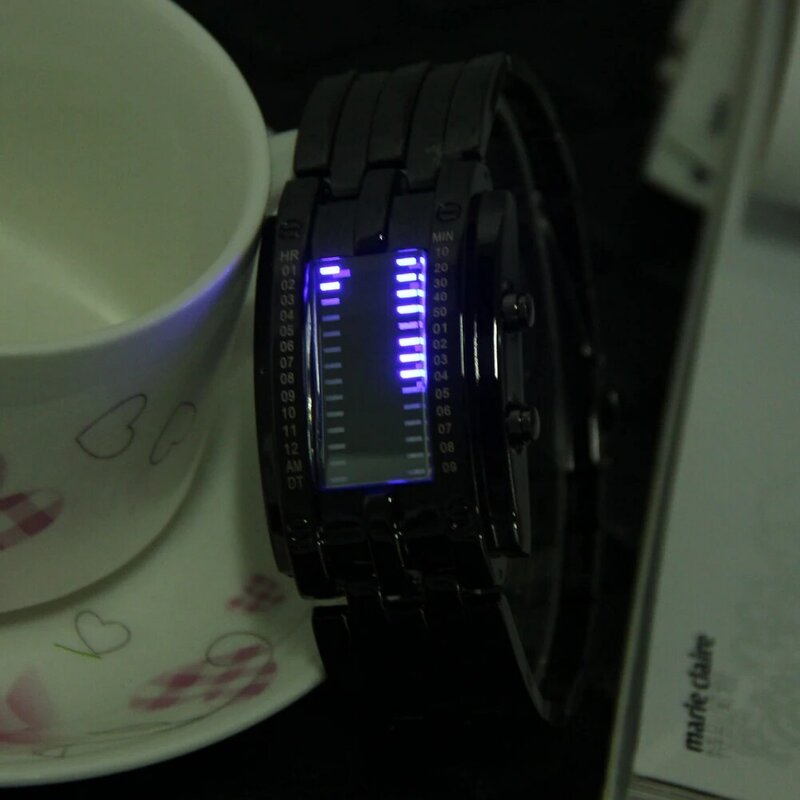2023 Liefhebbers Horloge Mannen Vrouwen Mode Luxe Roestvrij Staal Datum Lichtgevende Digitale Led Elektronische Sport Horloges Voor Paar Relogio