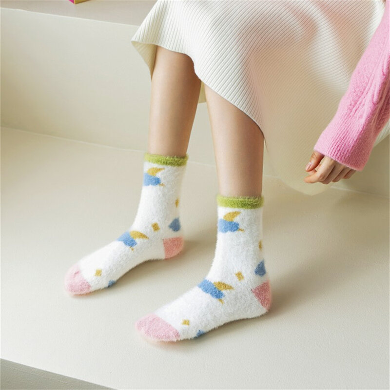 1 Pair Cozy Mink Velvet Socks for Women Winter Thicken Thermal Warm Coral Velvet Sleep Socks Plush Japanese Home Floor Socks