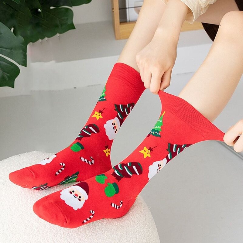 Warme Herbst Cartoon bequeme atmungsaktive Santa Claus Weihnachts socken weibliche Socken Baumwolle Medium Tube Socken