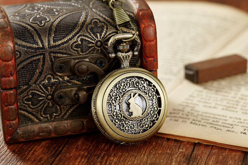 Klasyczny zegarek kieszonkowy ze zwierzętami brązowy królik/paw/sowa/motyl pamiątkowy zegarek kieszonkowy 2023