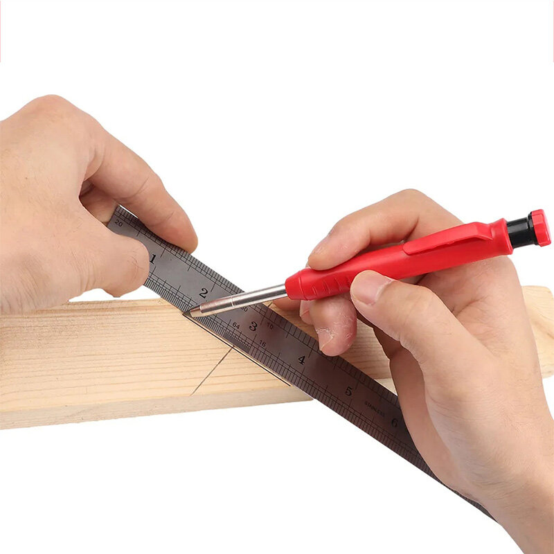 Massives Tischlerstift-Set Zimmermann, der ein tiefes Mund markierung werkzeug mit Füll kabel und eingebautem Anspitzer-Markierung stift schreibt
