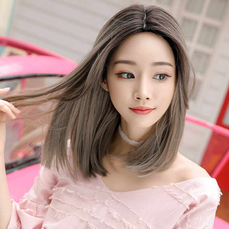 7JHH WIGS Short Straight Layered Bob Wig for Women Daily High Density Synthetic Middle Part Light Brown Hair Wig with Dark Roots