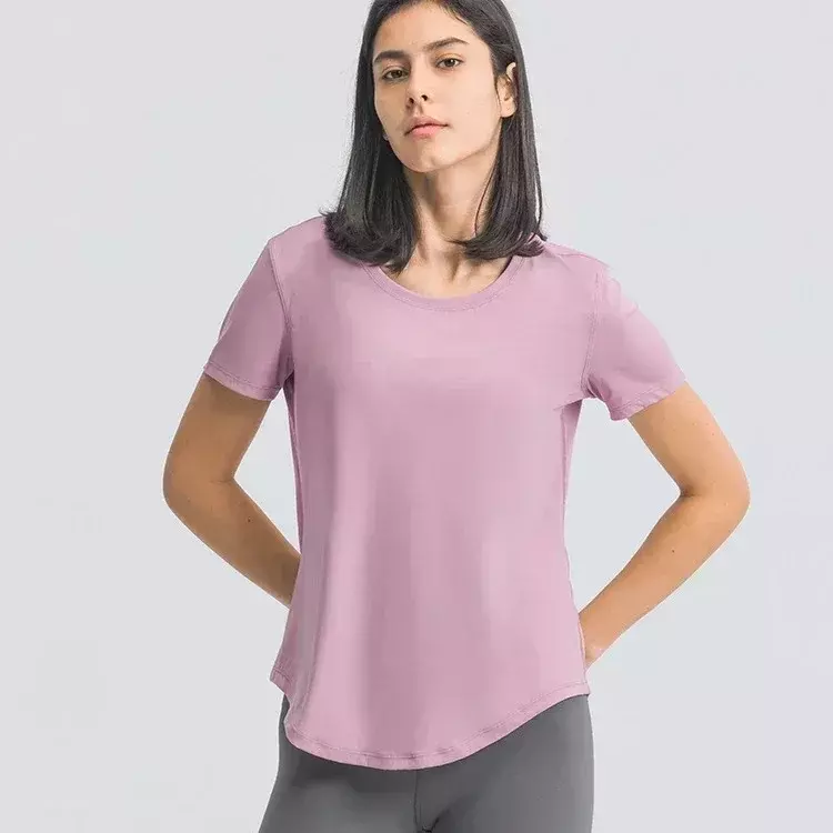 T-shirt de manga curta para mulher, top desportivo respirável e casual, com bainha curva, elástica, secagem rápida, roupa de fitness