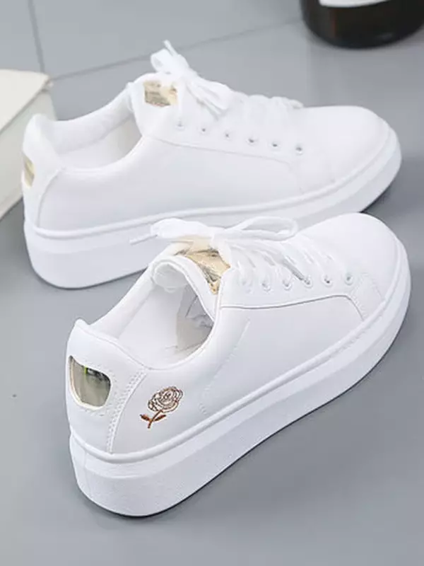 Sepatu lari wanita musim semi musim gugur mode putih bersirkulasi renda bunga bordir Sneakers kasual Zapatos De Mujer 2024 baru