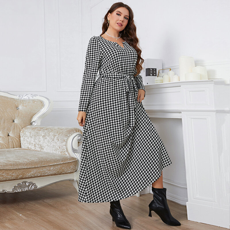 Della Mel gaun Maxi ukuran Plus untuk wanita, gaun pesta ukuran besar elegan motif Vintage kasual 2022, Gaun Maxi lengan panjang hitam