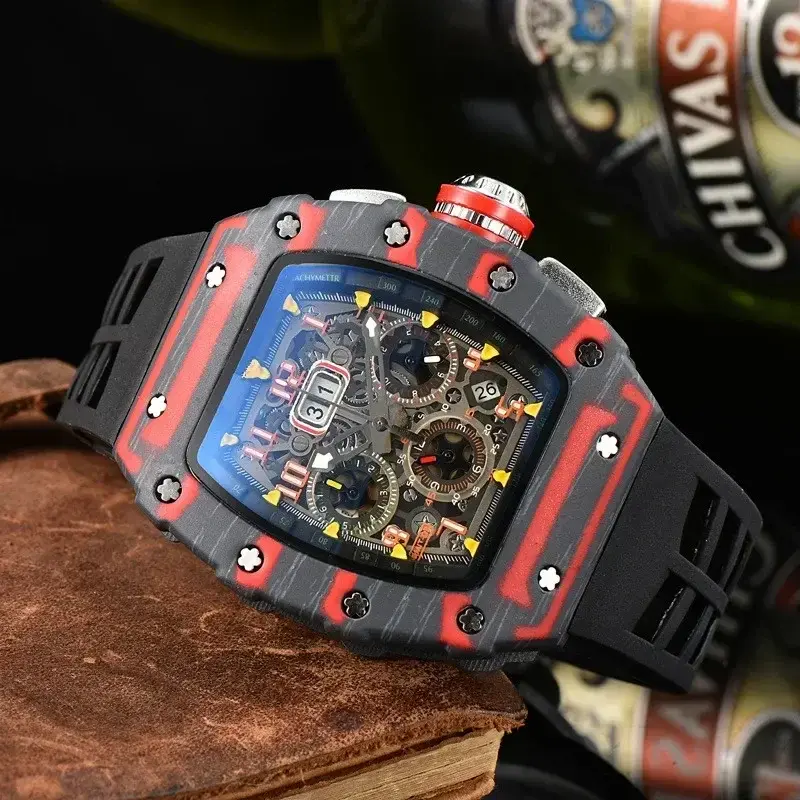Top Luxus Graffiti Herren Armbanduhr Kohle faser gedruckt 6-polige Lauf zweite Uhr Weinfass geformt rm Paar Uhr