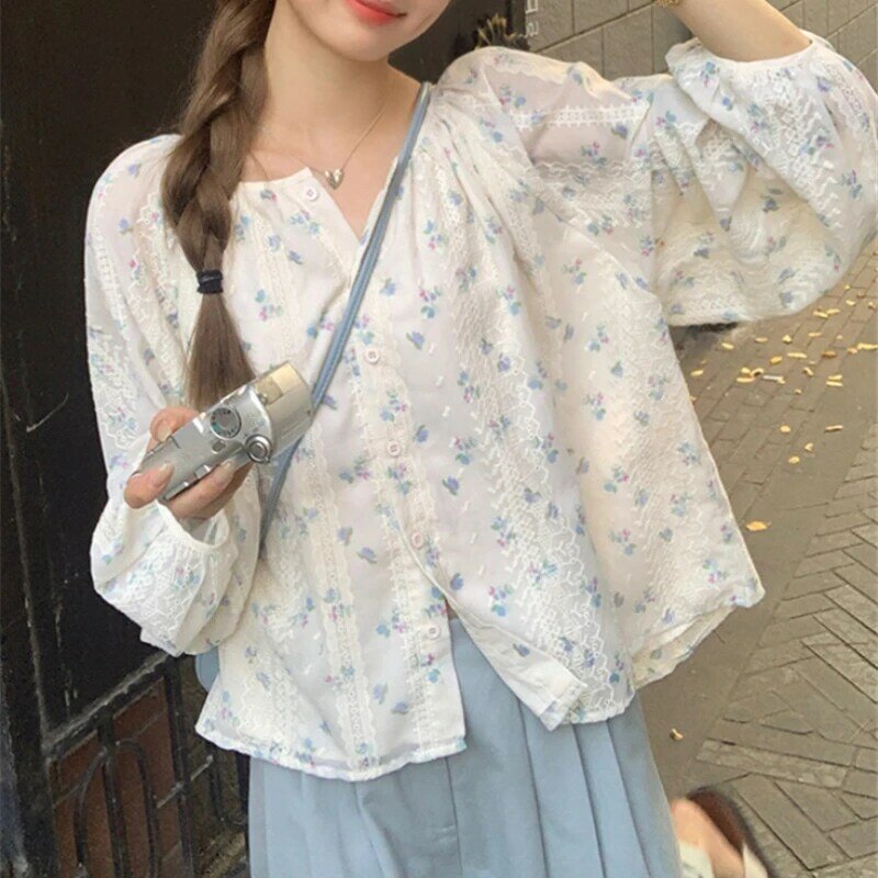 Koszule damskie w kwiaty luźna dopasowane do koreańskiej mody słodkie piękne dziewczyny z długim rękawem swobodny szyk popularne wiosenne koszulki przytulne Ins