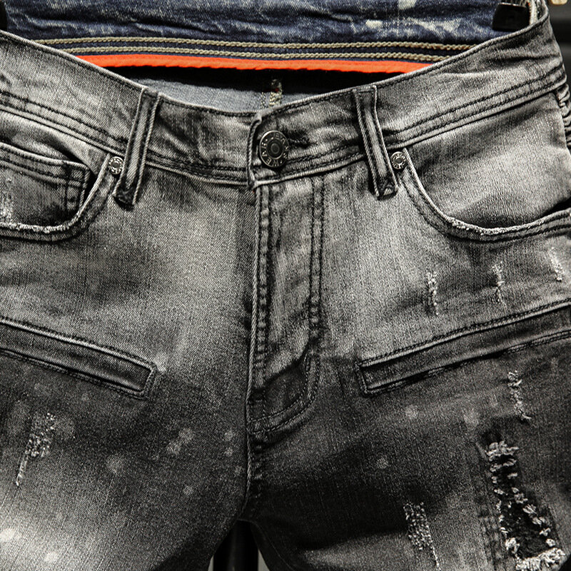 Celana jeans sepeda motor pria, celana panjang retro tambal goresan jahitan kelas atas elastis ramping 2024 baru
