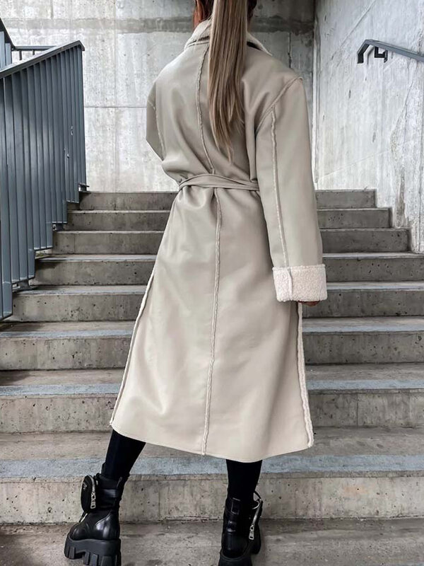 Mantel Kulit Imitasi PU Musim Dingin 2022 Jaket Kulit Panjang Wanita Mantel Hangat Tebal Hitam untuk Wanita