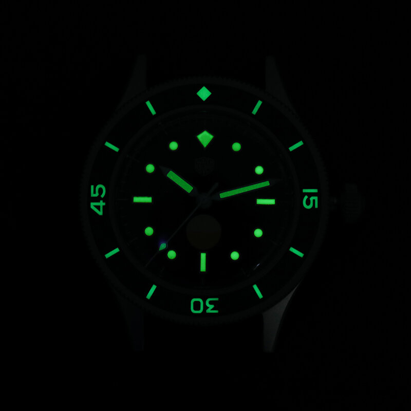 นาฬิกาข้อมือ WD50F 50-fathoms นาฬิกาแซฟไฟร์คริสตัล300ม. C3 NH35ส่องสว่างอัตโนมัติ40มม. นาฬิกาเหล็ก316L