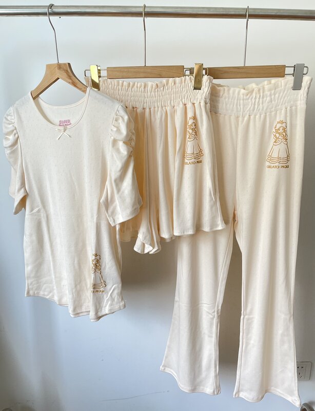 Pijamas de verano para mujer, ropa de dormir de princesa Kawaii, pantalones cortos de cuello redondo, manga abombada, conjunto de ropa de casa Modal