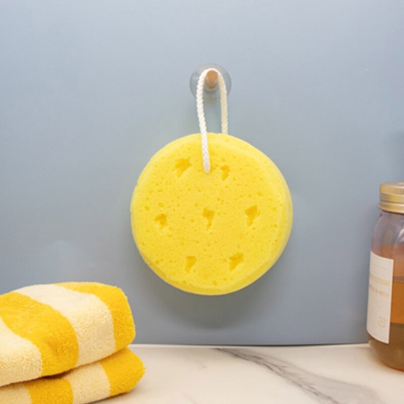 إسفنجة حمام دائرية لتنظيف البشرة بلطف وتحسين التدفق للنساء