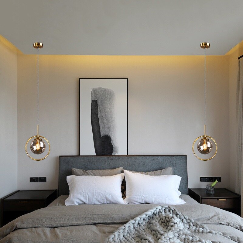 โคมไฟข้างเตียงนอนทรงถั่ววิเศษโคมระย้าทำจากแก้วแบบหัวเดียวที่ทันสมัยและเรียบง่ายไฟติดเพดานแบบนอร์ดิก
