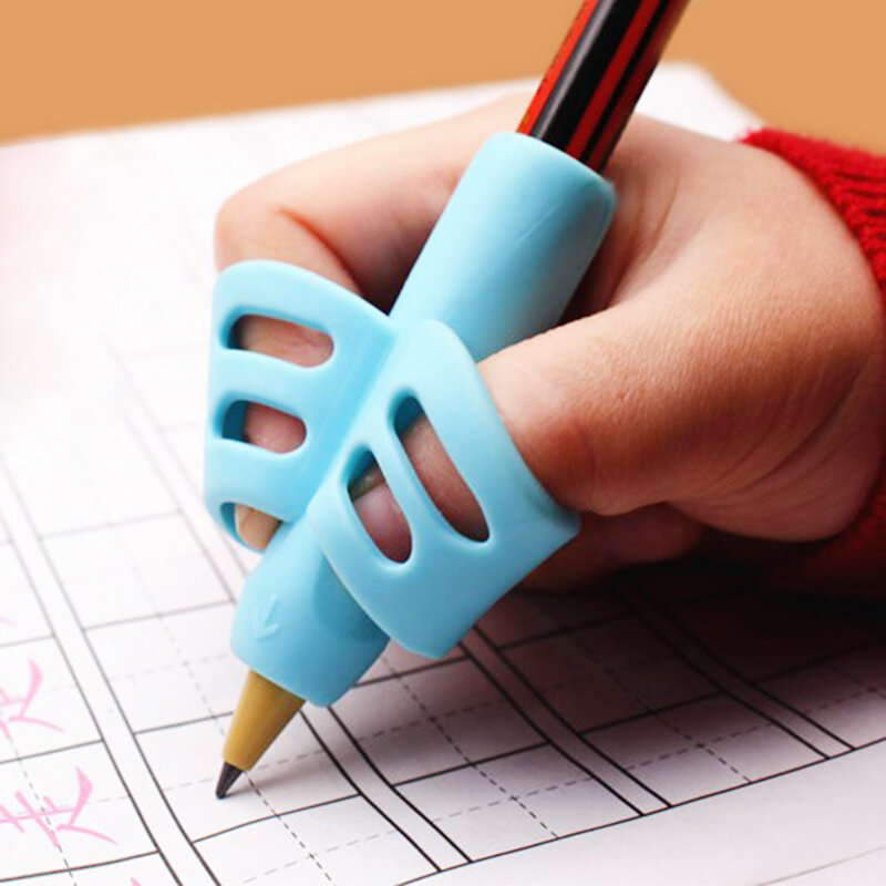 3/4 sztuk dzieci pisanie ołówek Holder dzieci nauka praktyka długopis silikonowy pomoc korekta postawy urządzenie dla studentów