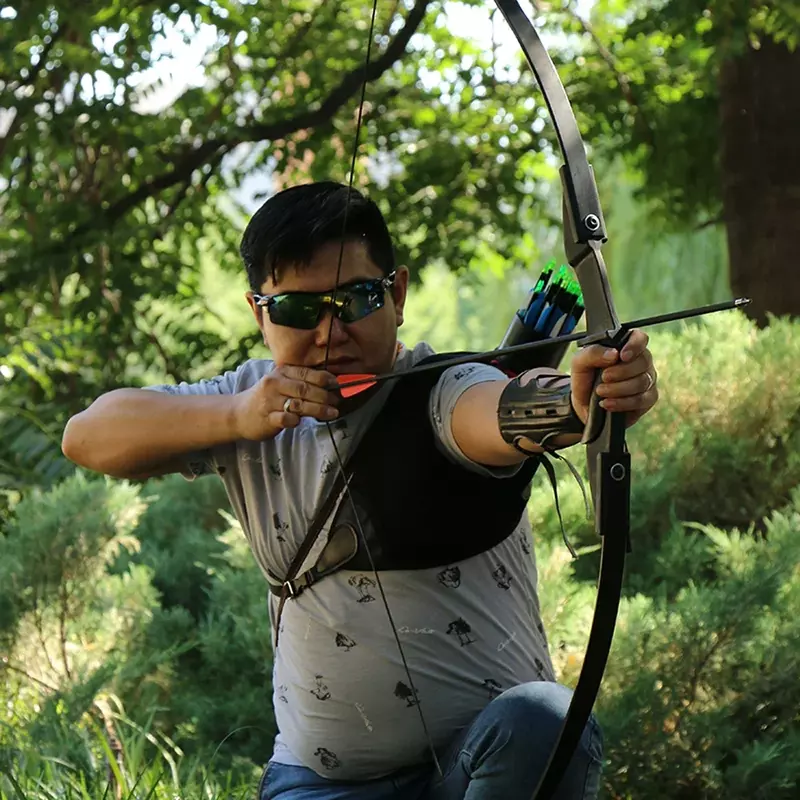 Toparchery 20-40lbs Archery 57" Takedown Recurve Bow For Hunting Recurve Bow and Arrow Set Left Right Hand Black Hunting Bow