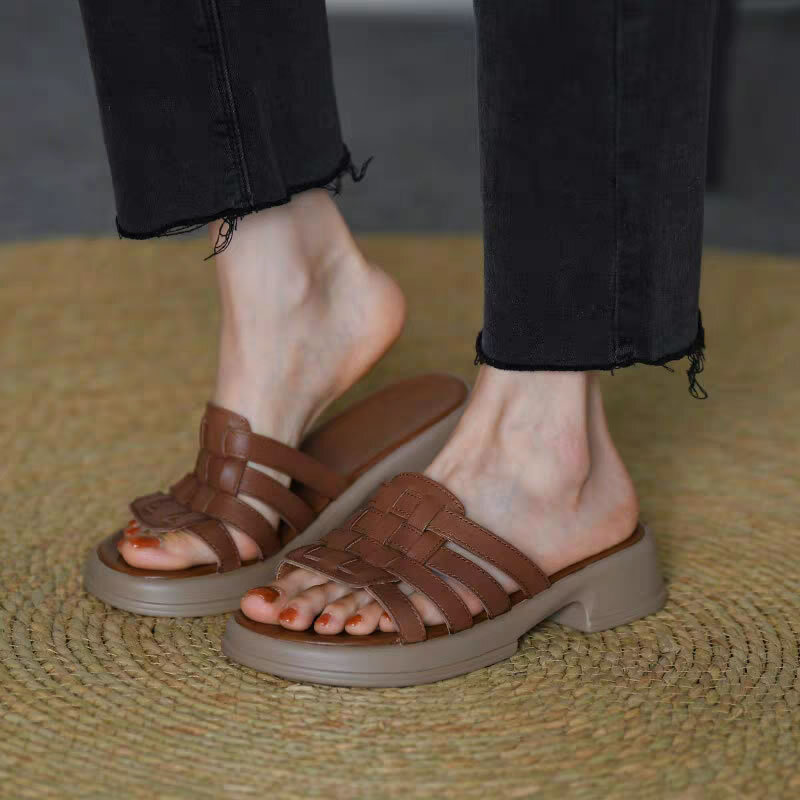 Sandal wanita, sandal wanita gaya Romawi kulit asli, sepatu luar ruangan, anyaman datar lembut musim panas