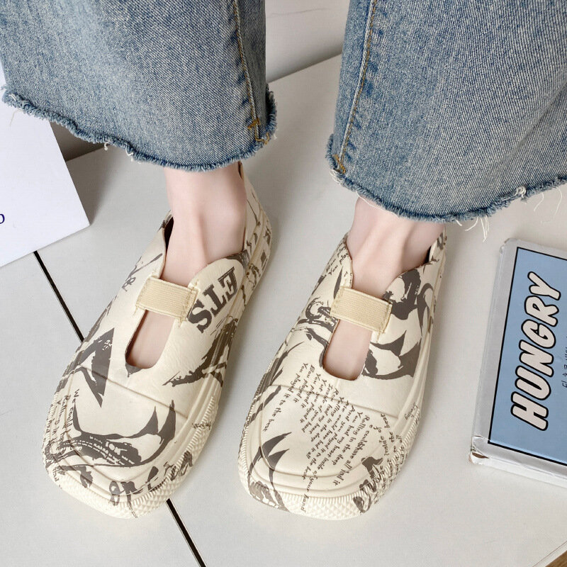 Уличные летние новые женские туфли на плоской подошве, водонепроницаемые Нескользящие модные Универсальные квадратные эластичные лоферы из ПВХ, модель 35-44