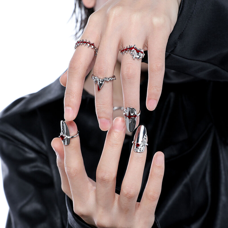 VCH-Anillo de Metal con diamantes de imitación para hombre y mujer, joya de Metal con diseño geométrico, esmalte de aceite con goteo rojo, estilo Punk, Y2K, novedad de 2022