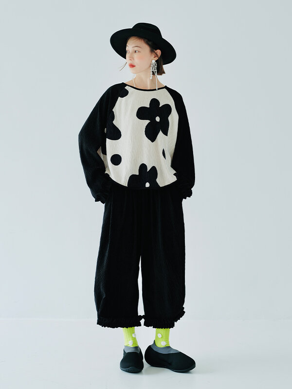 Imakokoni, пуловер с длинным рукавом и круглым вырезом, футболка с цветочным узором в горошек, черный лоскутный плиссированный топ для женщин 223828