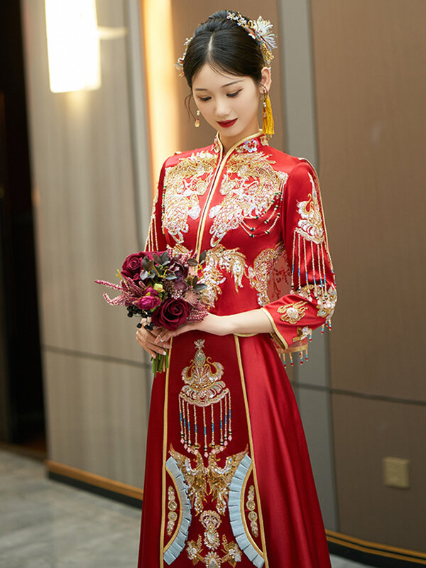 Vestido de casamento bordado tradicional chinês para homens e mulheres, Qipao formal, terno Tang estilo oriental cheongsam retrô, vermelho vintage