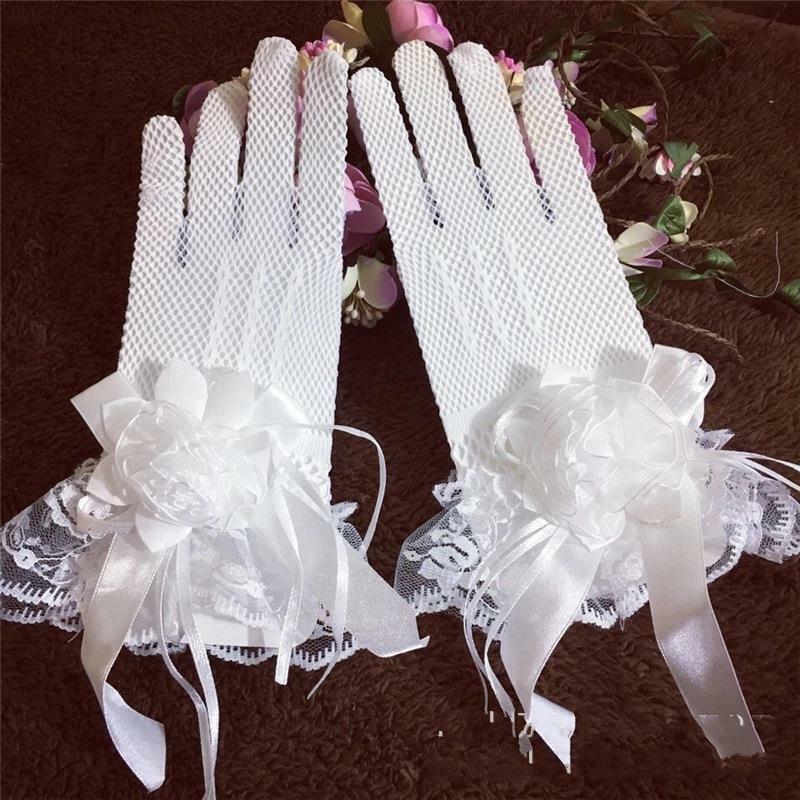 ถุงมือลูกไม้สีขาวสำหรับเจ้าสาวถุงมือยาวถึงข้อมือสำหรับงานปาร์ตี้งานพรอมดอกไม้และลูกไม้