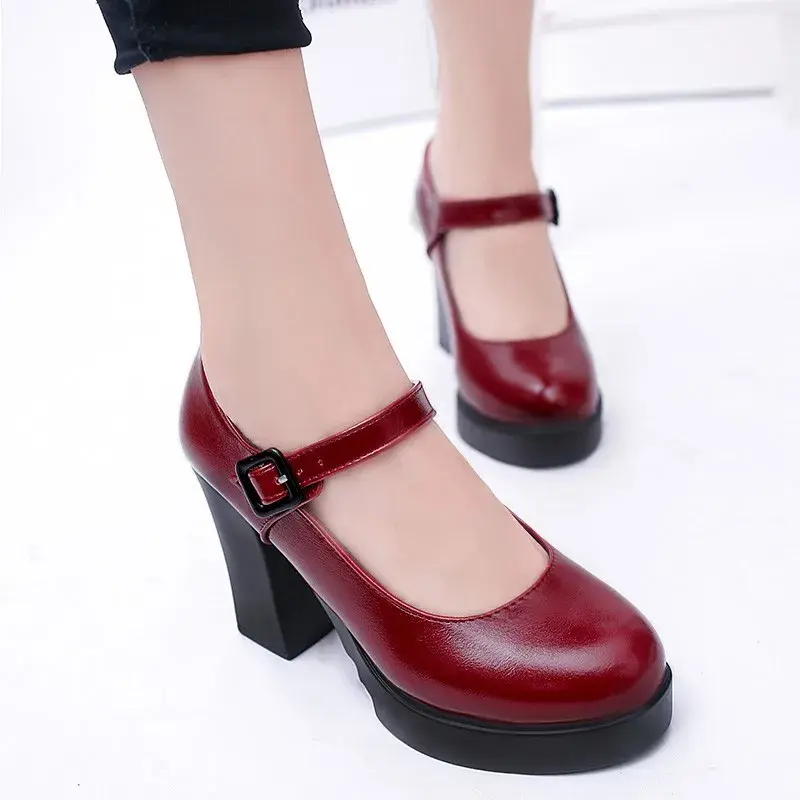 Sepatu hak tinggi persegi Mary Janes, sepatu wanita tali gesper jari kaki bulat mode 2024 musim semi/musim gugur pesta dangkal Solid