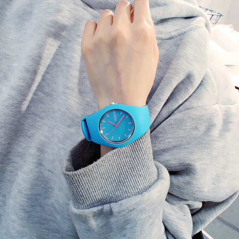 Colorful Men&Women Watch Cream Ultra-thin Fashion Watch Silicone Strap Leisure Watch Geneva Wristwatch Women's Jelly Watch Gift